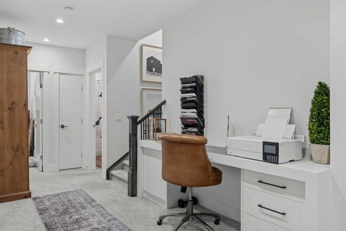 2012 49 Avenue Sw, Calgary, AB - Indoor Photo Showing Office