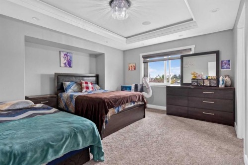 120 Castlegrove Road Ne, Calgary, AB - Indoor Photo Showing Bedroom