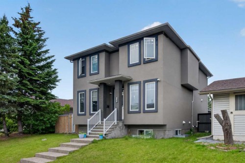 120 Castlegrove Road Ne, Calgary, AB - Outdoor