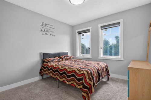 120 Castlegrove Road Ne, Calgary, AB - Indoor Photo Showing Bedroom