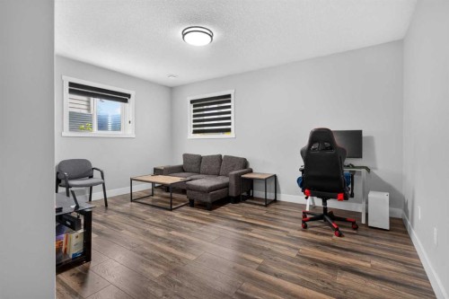 120 Castlegrove Road Ne, Calgary, AB - Indoor