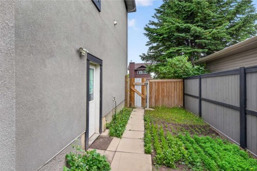120 Castlegrove Road Ne, Calgary, AB - Outdoor