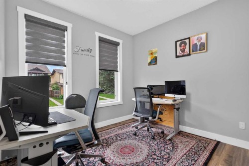 120 Castlegrove Road Ne, Calgary, AB - Indoor Photo Showing Office