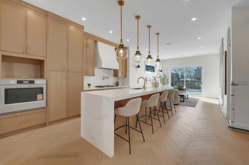 907 36A Street Nw, Calgary, AB - Indoor Photo Showing Kitchen