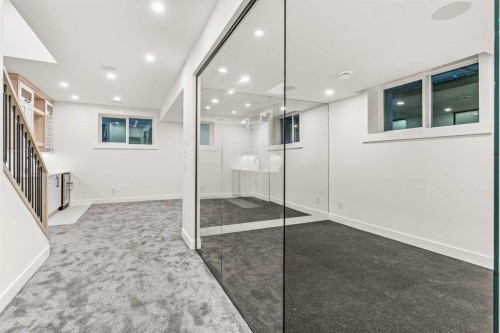 907 36A Street Nw, Calgary, AB - Indoor Photo Showing Other Room