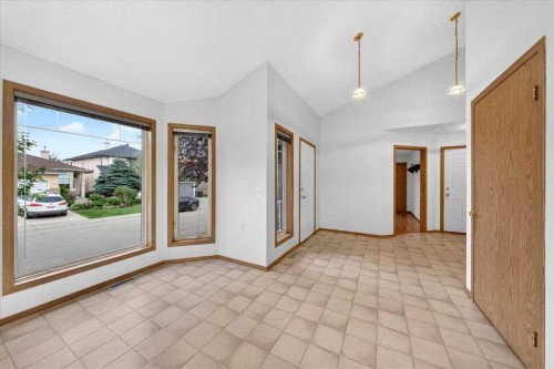 1 Harvest Park Place Ne, Calgary, AB - Indoor Photo Showing Other Room