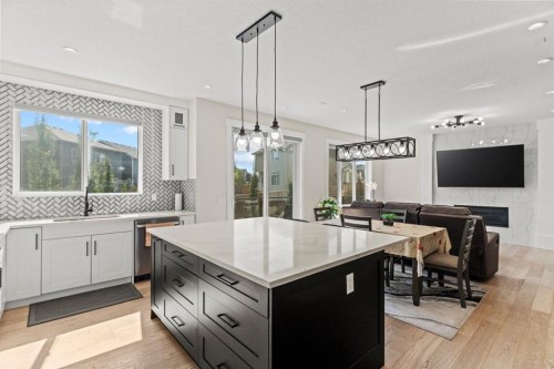 129 Marina Key, Chestermere, AB - Indoor Photo Showing Other Room