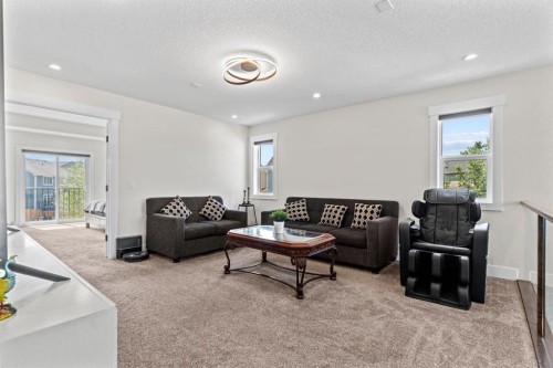 129 Marina Key, Chestermere, AB - Indoor Photo Showing Living Room