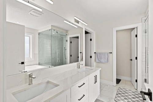 129 Marina Key, Chestermere, AB - Indoor Photo Showing Bathroom