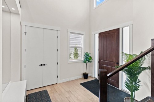 129 Marina Key, Chestermere, AB - Indoor Photo Showing Other Room