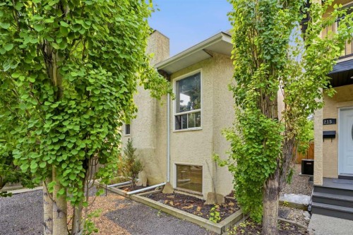 217 23 Avenue Ne, Calgary, AB - Outdoor