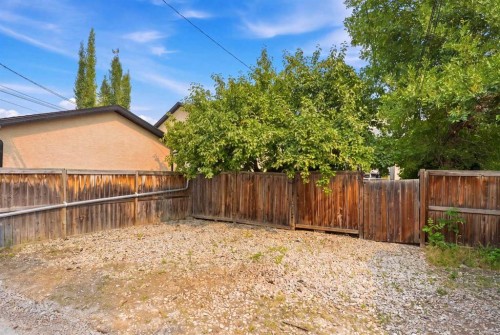 217 23 Avenue Ne, Calgary, AB - Outdoor