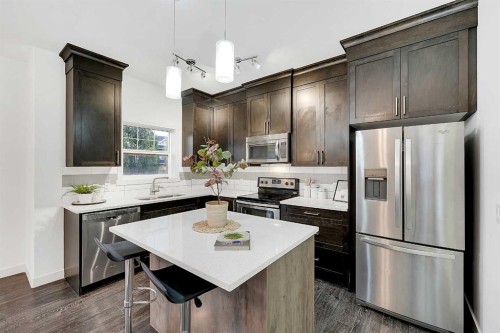 570 Evanston Manor Nw, Calgary, AB - Indoor Photo Showing Kitchen With Stainless Steel Kitchen With Upgraded Kitchen