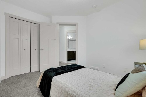 570 Evanston Manor Nw, Calgary, AB - Indoor Photo Showing Bedroom