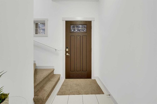 570 Evanston Manor Nw, Calgary, AB - Indoor Photo Showing Other Room