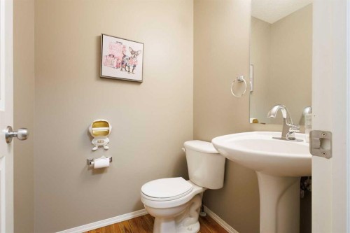 13 Tuscany Springs Circle Nw, Calgary, AB - Indoor Photo Showing Bathroom