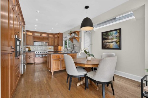 922 Rideau Road Sw, Calgary, AB - Indoor Photo Showing Dining Room