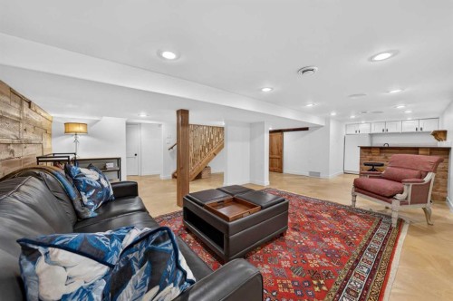 922 Rideau Road Sw, Calgary, AB - Indoor