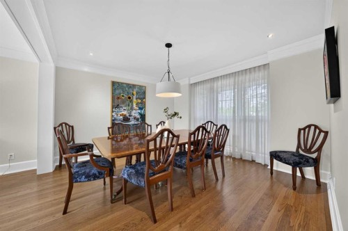 922 Rideau Road Sw, Calgary, AB - Indoor Photo Showing Dining Room