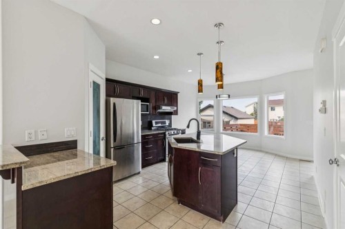 12 Autumn Court Se, Calgary, AB - Indoor Photo Showing Kitchen