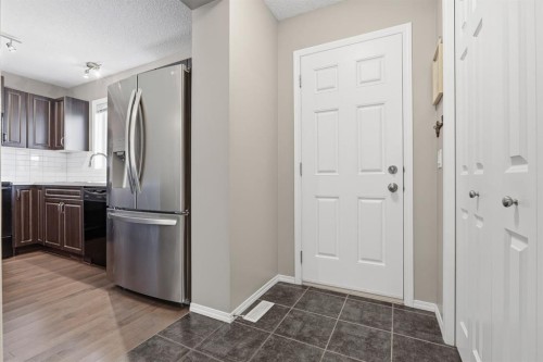 4008 New Brighton Grove Se, Calgary, AB - Indoor Photo Showing Other Room