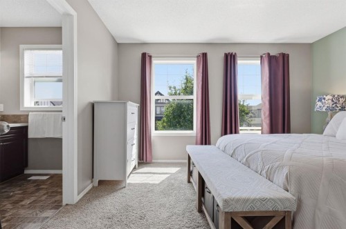 4008 New Brighton Grove Se, Calgary, AB - Indoor Photo Showing Bedroom