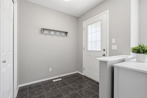 4008 New Brighton Grove Se, Calgary, AB - Indoor