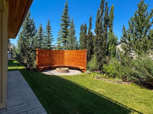 54 Royal Ridge Mount Nw, Calgary, AB - Outdoor