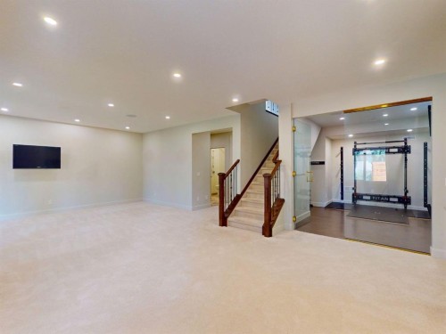 54 Royal Ridge Mount Nw, Calgary, AB - Indoor Photo Showing Other Room