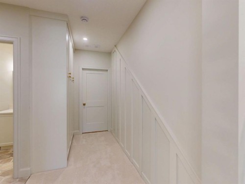 54 Royal Ridge Mount Nw, Calgary, AB - Indoor Photo Showing Other Room