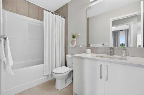 90 Savoy Landing Se, Calgary, AB - Indoor Photo Showing Bathroom