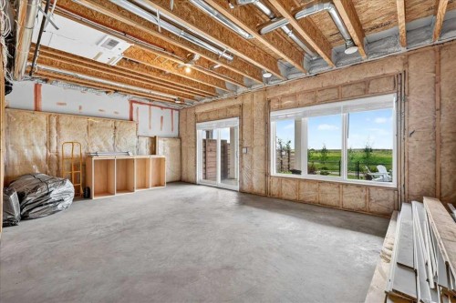 90 Savoy Landing Se, Calgary, AB - Indoor