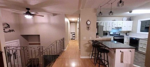3808 49A Avenue, Innisfail, AB - Indoor Photo Showing Other Room