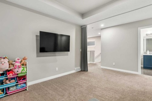 34 Seton Road Se, Calgary, AB - Indoor Photo Showing Other Room