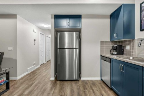34 Seton Road Se, Calgary, AB - Indoor Photo Showing Kitchen