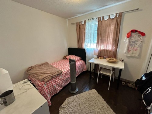86 Covepark Road, Calgary, AB - Indoor Photo Showing Bedroom