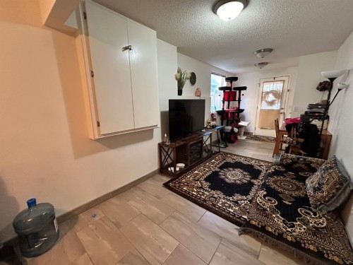 86 Covepark Road, Calgary, AB - Indoor