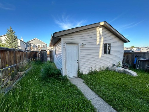 86 Covepark Road, Calgary, AB - Outdoor