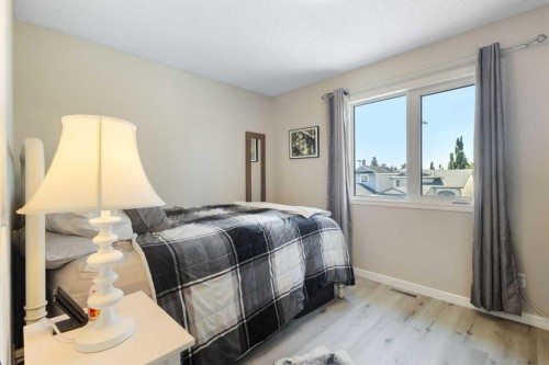 151 Citadel Close Nw, Calgary, AB - Indoor Photo Showing Bedroom