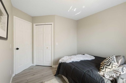 151 Citadel Close Nw, Calgary, AB - Indoor Photo Showing Bedroom