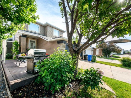 151 Citadel Close Nw, Calgary, AB - Outdoor With Deck Patio Veranda