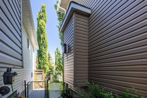 151 Citadel Close Nw, Calgary, AB - Outdoor
