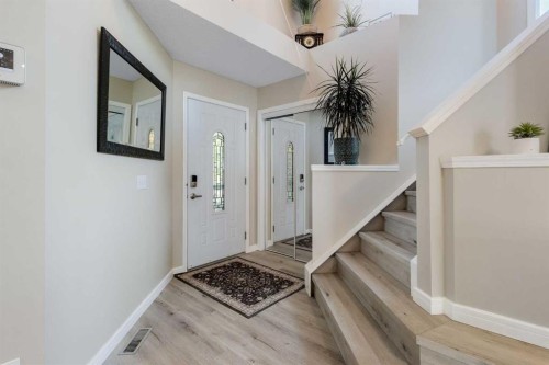 151 Citadel Close Nw, Calgary, AB - Indoor Photo Showing Other Room