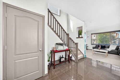 251 Skyview Point Road Ne, Calgary, AB - Indoor Photo Showing Other Room