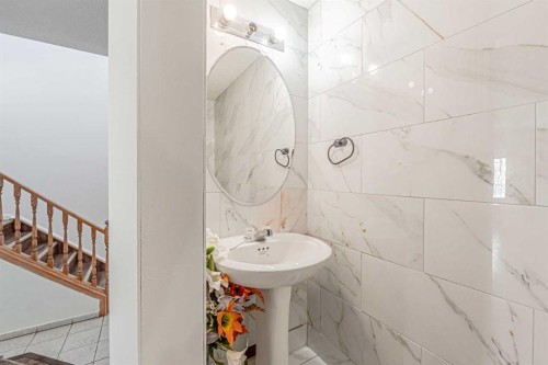 35 Martin Crossing Park Ne, Calgary, AB - Indoor Photo Showing Bathroom