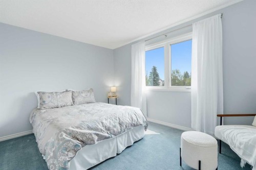 224 Erin Dale Place Se, Calgary, AB - Indoor Photo Showing Bedroom