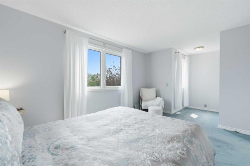 224 Erin Dale Place Se, Calgary, AB - Indoor Photo Showing Bedroom