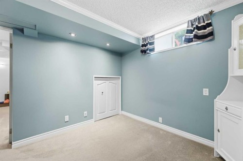 224 Erin Dale Place Se, Calgary, AB - Indoor Photo Showing Other Room