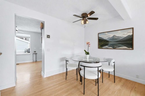 224 Erin Dale Place Se, Calgary, AB - Indoor Photo Showing Dining Room