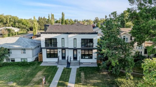 607 29 Avenue Nw, Calgary, AB - Outdoor With Balcony With Facade